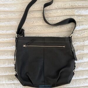 Coach Black Leather Crossbody Bag - Classic Women's Shoulder Bag